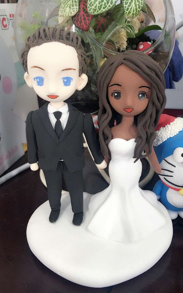 Cartoon Cake Toppers - Custom Wedding Cake Toppers